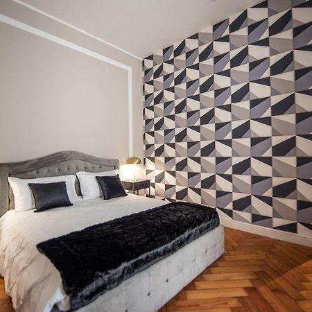 Domus San Carlo- Luxury Apartment In Turin'S Heart Turim Exterior foto