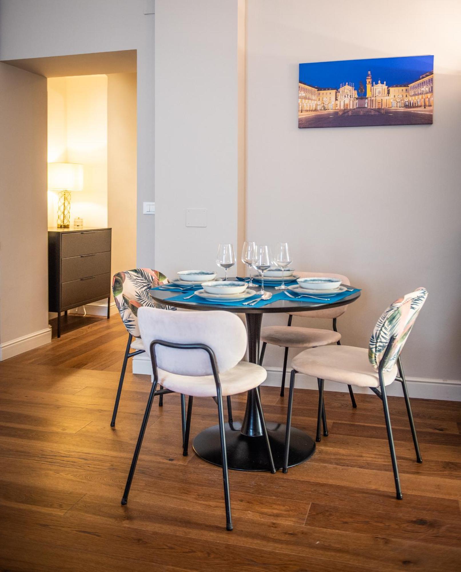 Domus San Carlo- Luxury Apartment In Turin'S Heart Turim Exterior foto