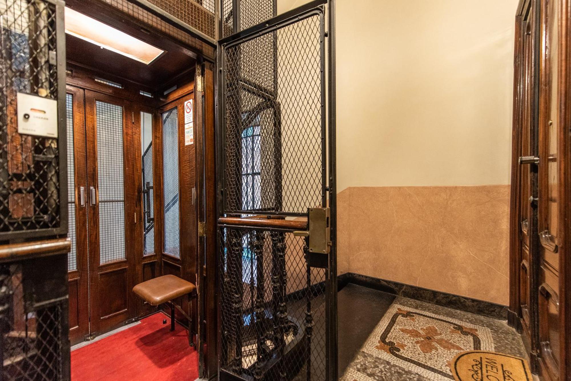 Domus San Carlo- Luxury Apartment In Turin'S Heart Turim Exterior foto